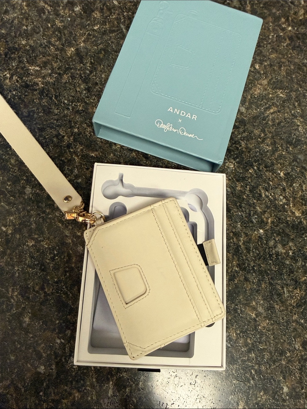 Andar Denner 2  Card Wallet Wristlet in Cream